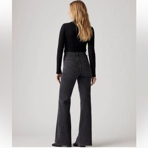 Levi's Ribcage Bells Jeans in Black
